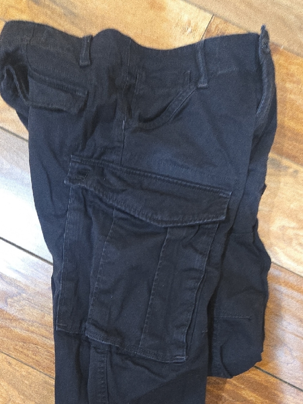 G-Star Black Cargo Tapered Men's Pants with Zip Detail - Picture 7 of 7